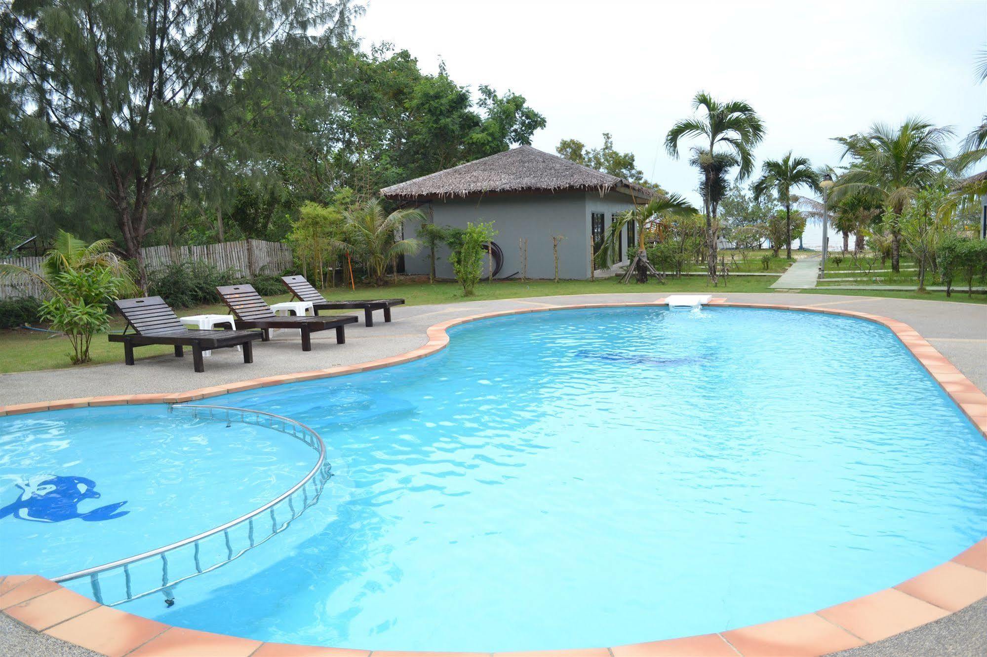 The Villa Laemhin Lagoon Resort Phuket Exterior photo